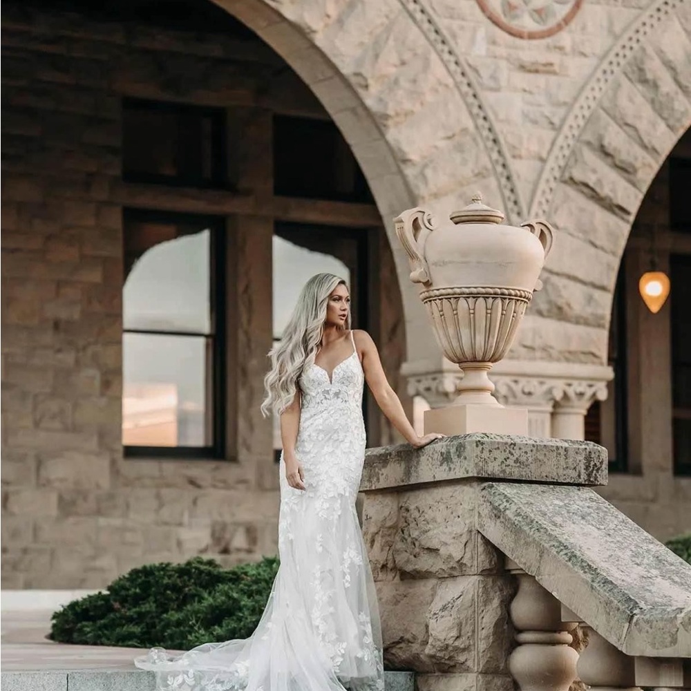 Stella York White Lace Wedding Dress- New with Tags